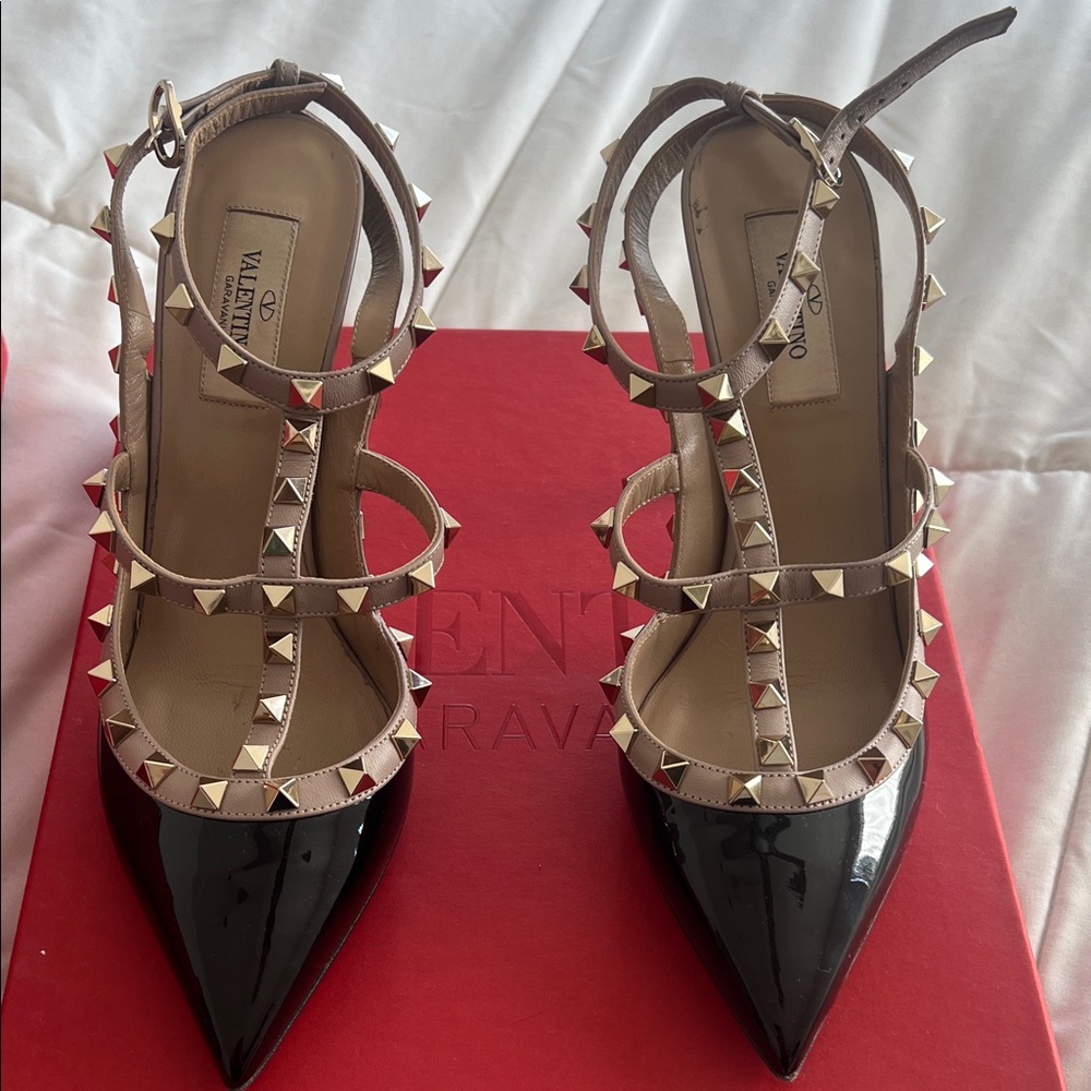 Valentino Black and Cream Studded Heels - Picture 1 of 5